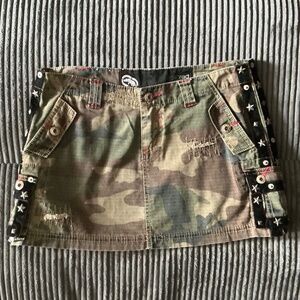 Y2K Ecko Unltd Camo Mini Skirt w/ Studs Punk Streetwear Cargo Rare